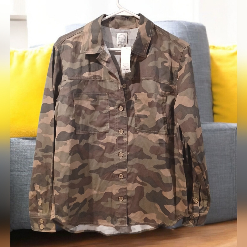 New Blue Rain Francescas Green Button Down Camo Womans Medium Army